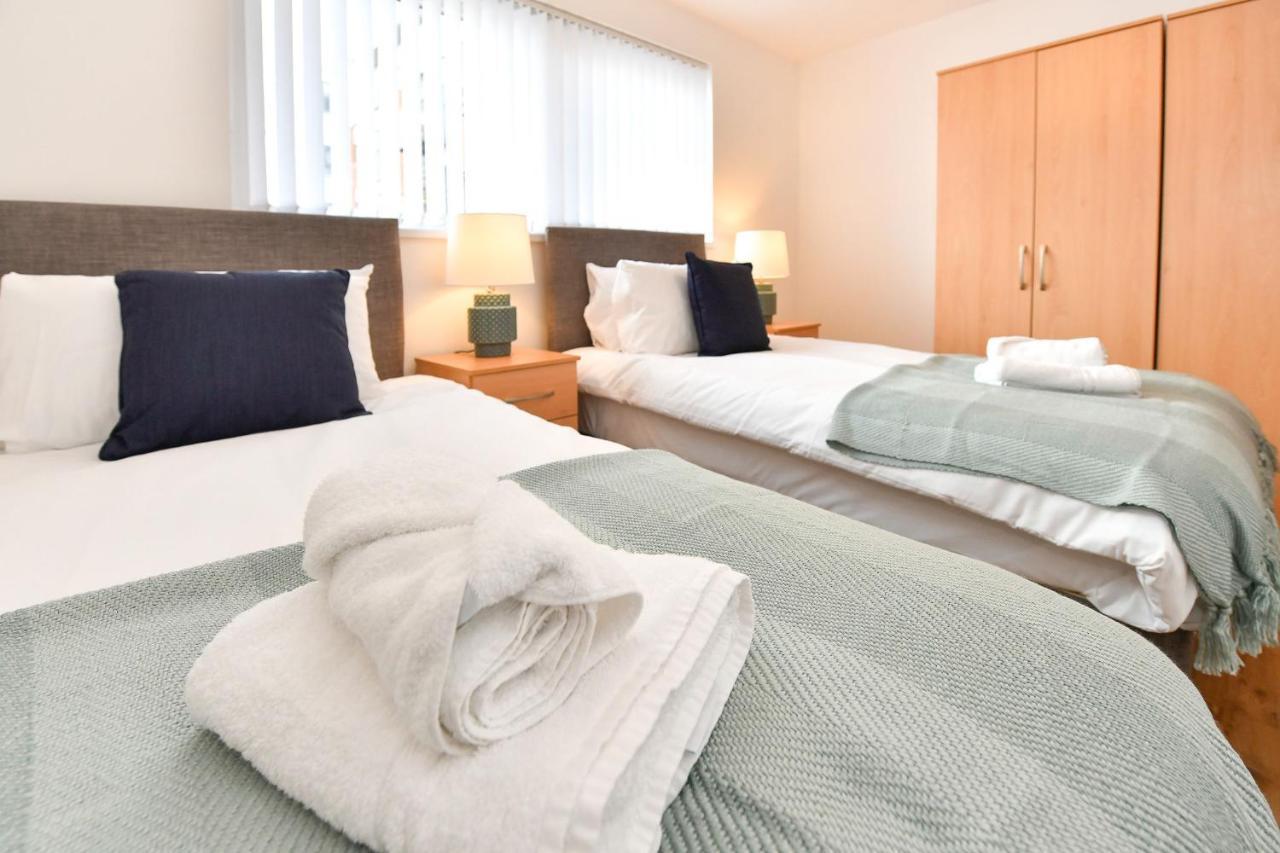 Just Wales - Meridian Wharf, Marina View - 2 Bed Apartment Swansea