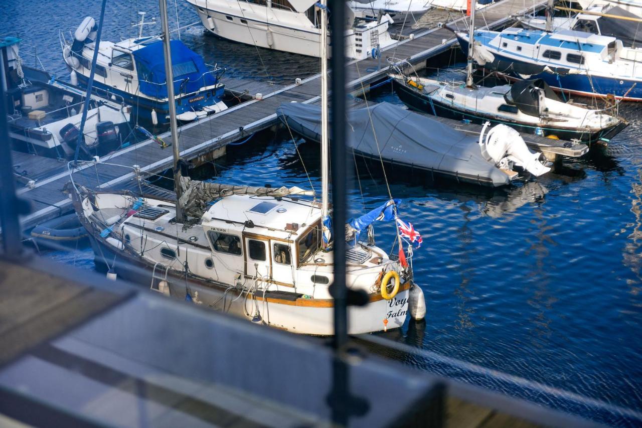 Just Wales - Meridian Wharf, Marina View - 2 Bed Apartment