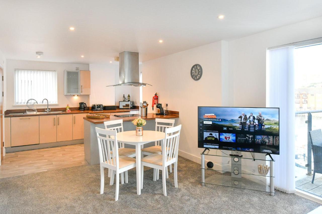 Just Wales - Meridian Wharf, Marina View - 2 Bed Swansea